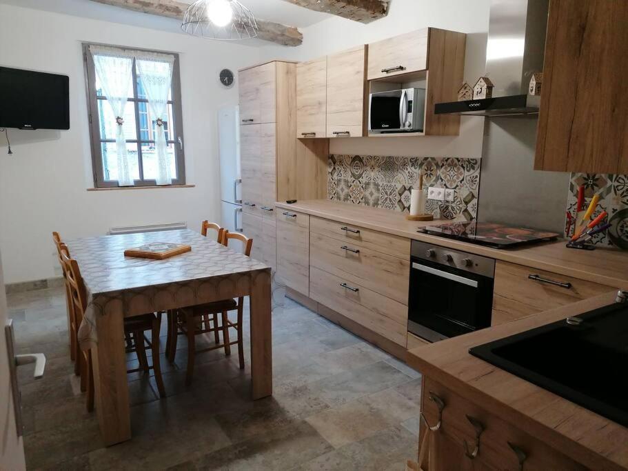 Agreable Maison De Village. Castellane Exterior photo
