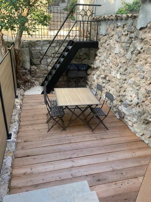 Agreable Maison De Village. Castellane Exterior photo